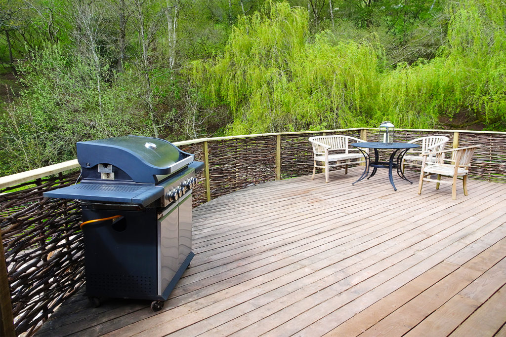 Hidden Valley Yurts (The Lake House Verander)